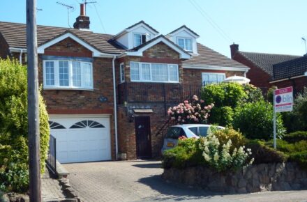4 Bed roomed property in Totternhoe