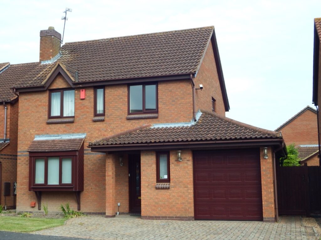 4 Bed roomed Detached in Buckinghamshire