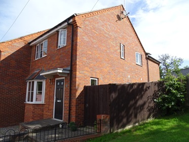 4 - 3 - 5 Bed Dunstable