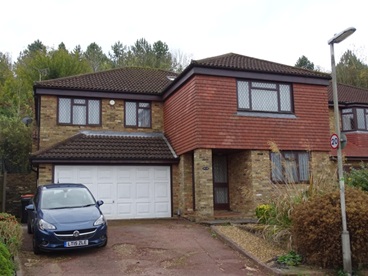 4 Bedroomed built into Hill, Dunstable