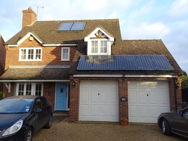 4 Bed Eaton Bray Solar panels & Sola photovoltaics