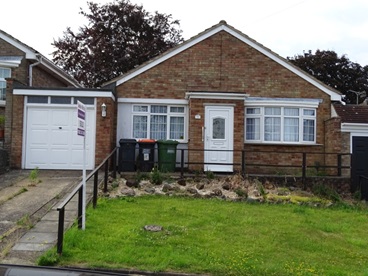 Linked detached bungalow Dunstable