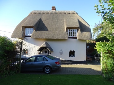 Grade 2 listed , Thatched , Padbury