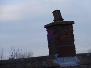 Loose chimney pot 