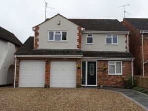 4 Bed detached Totternhoe