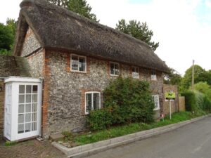 2 Bedroomed Flint and Thatched Cottage Great Kimble, Buckinghamshire.