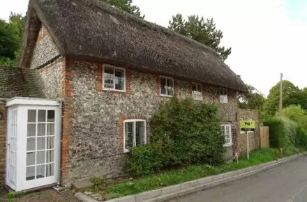 2 Bedroomed Flint and Thatched Cottage Great Kimble, Buckinghamshire.