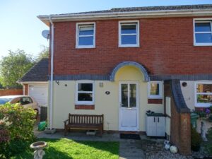 3 Bed 1988 terrace in Eaton Bray.