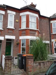 3 Bedroomed Victorian Dunstable.