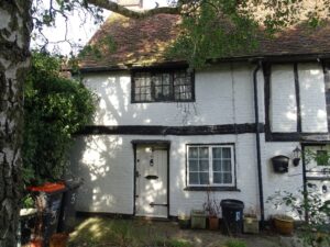 Grade II listed end of Terrace in Hockliffe, Bedfordshire.