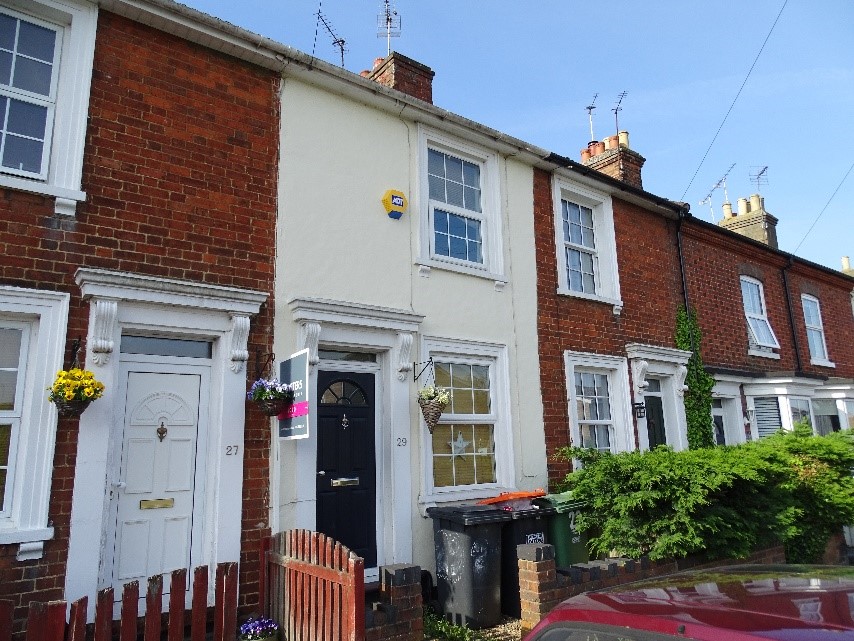 2 Bedroomed Terrace Extended Leighton Buzzard