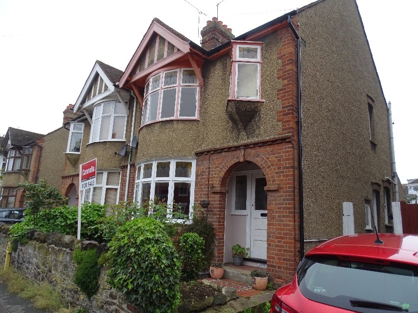 3 Bedroomed 1930's Original Leighton Buzzard