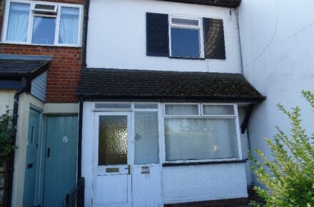 2-Bedroomed-Terrace-Wing-Bedfordshire-to-be-modernised.