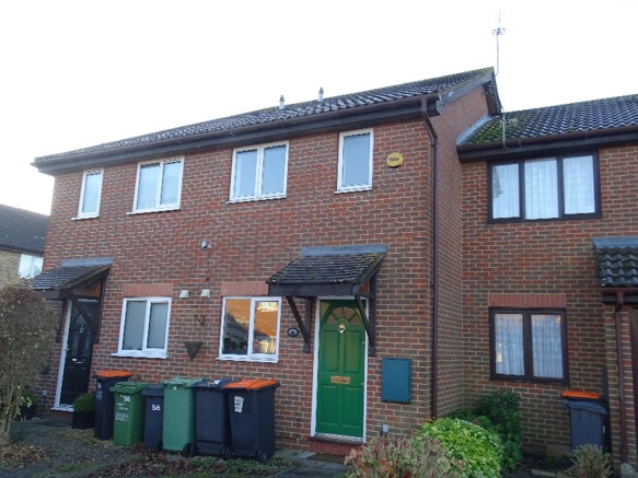 2 Bedroomed Mid Terraced Dunstable Bedfordshire