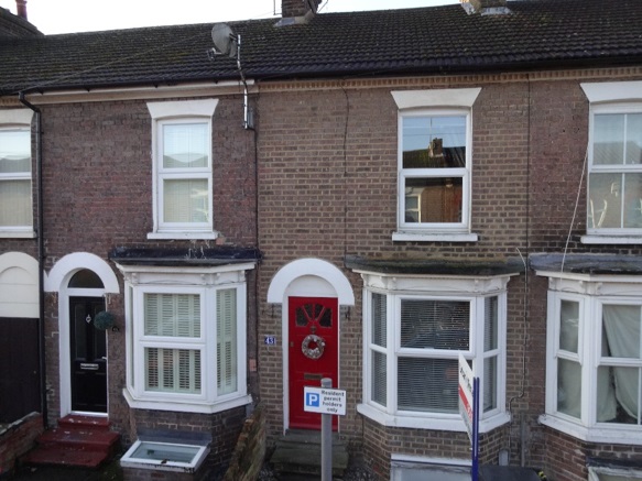 Victorian Mid Terrace 2 Bedrooms & Cellar Dunstable Bedfordshire