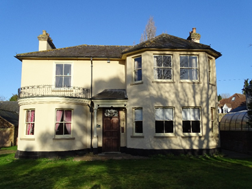 5 bedroomed detached built in 1800 - Leighton Buzzard