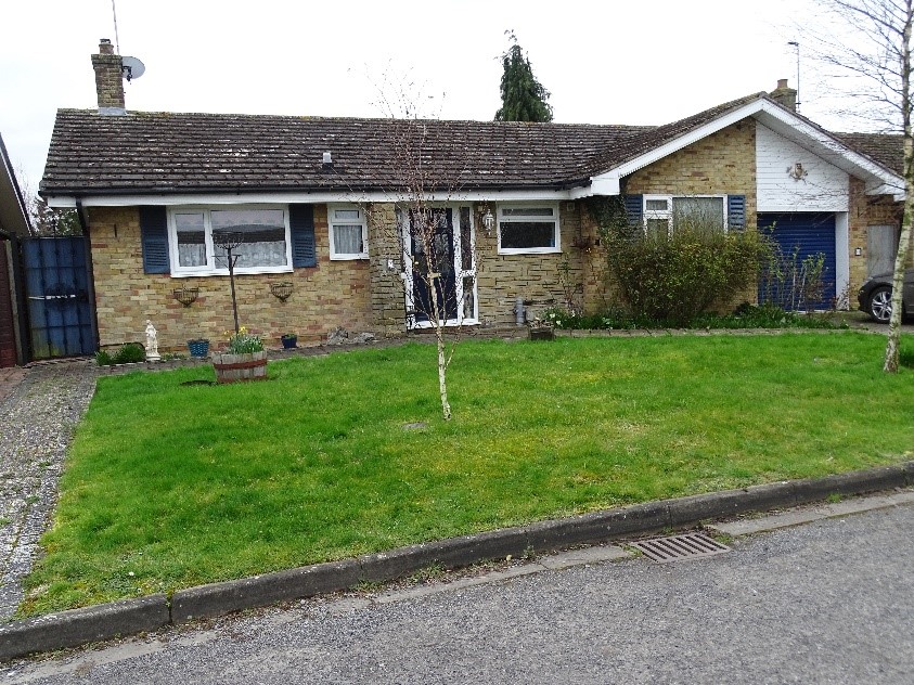 Detached Bungalow Pitstone, Buckinghamshire