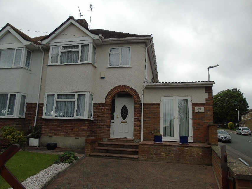 3 Bedroomed Semi Detached in Dunstable Bedfordshire