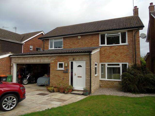 4 Bedroomed Detached Eaton Bray, Bedfordshire.