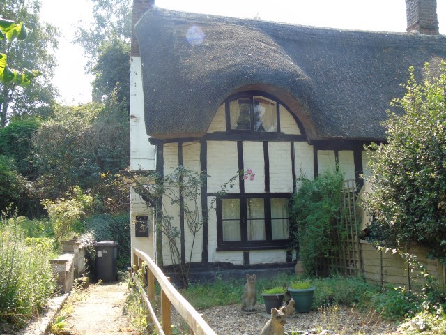 Listed Property Thatched 2 Bedrooms Ampthill Bedfordshire