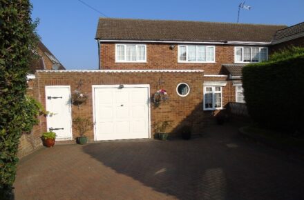 3-Bedroomed-Semi-Dunstable