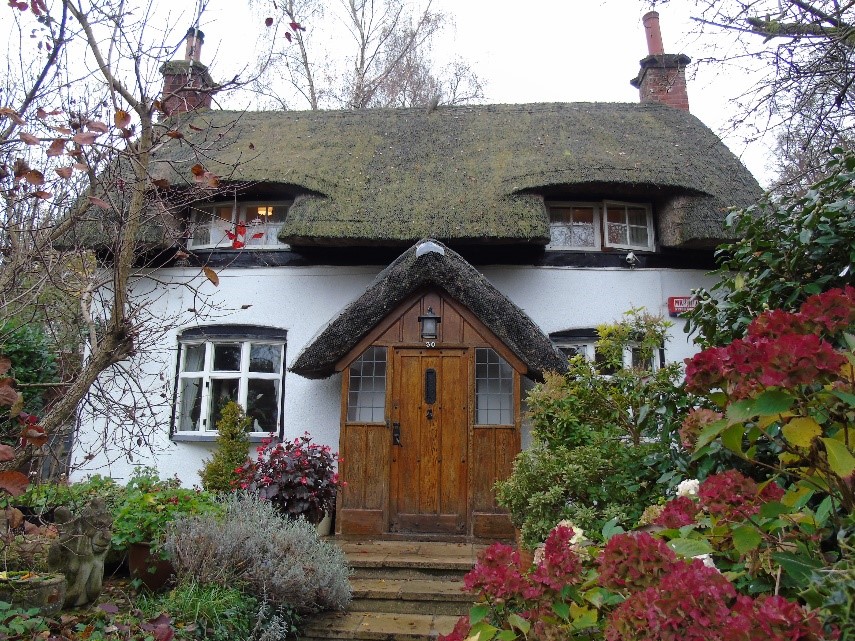 Chocolate Box Cottage, Woburn Sands Grade II Listed